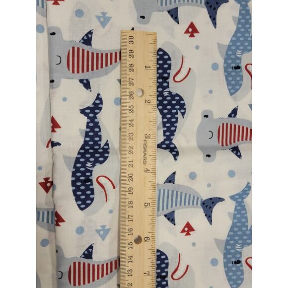 Cartoon Shark Great White Hammerhead Cotton Fabric 1 Yard 32 Inches New - Picture 6 of 7